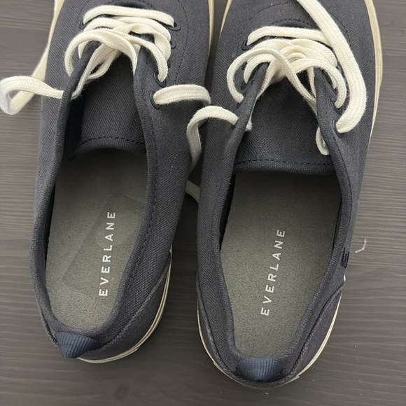 Everlane Tread Forever Casual Sneakers Navy Cream Lace Up Women’s Size 9 - Picture 2 of 11